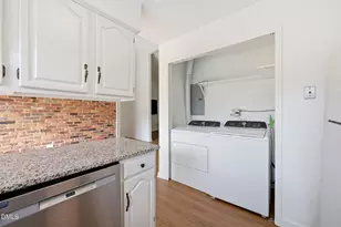306 Oak Tree Dr, Chapel Hill, NC 27517 - Photo 12