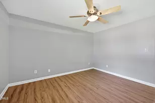 306 Oak Tree Dr, Chapel Hill, NC 27517 - Photo 18
