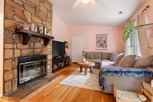121 Westview Dr, Carrboro, NC 27510 - Photo 4