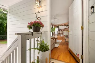 121 Westview Dr, Carrboro, NC 27510 - Photo 2