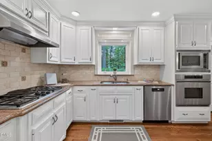 6017 Dodsworth Dr, Raleigh, NC 27612 - Photo 12