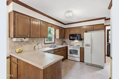 7312 Deer Track Drive, Raleigh, NC 27613 - Photo 6