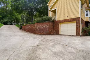 7312 Deer Track Dr, Raleigh, NC 27613 - Photo 32