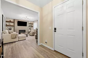 917 Cromarty Ave, Sanford, NC 27330 - Photo 4