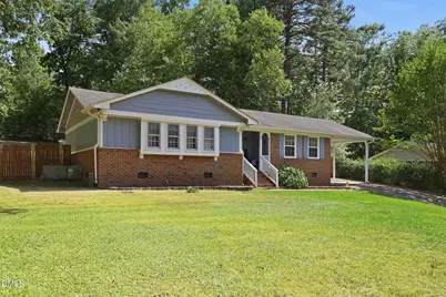 917 Cromarty Avenue, Sanford, NC 27330 - Photo 2