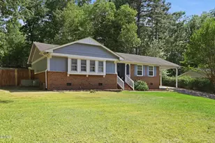 917 Cromarty Ave, Sanford, NC 27330 - Photo 2