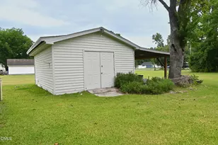 414 E Bostic St, Beulaville, NC 28518 - Photo 30
