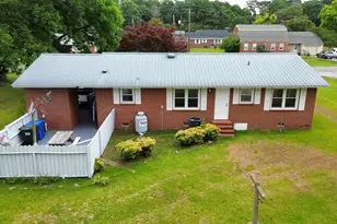414 E Bostic St, Beulaville, NC 28518 - Photo 32