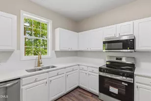 2016 Red Quartz Dr, Raleigh, NC 27610 - Photo 6