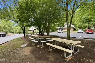 127 Essex Dr, Chapel Hill, NC 27514 - Photo 32