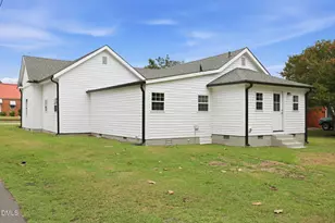 213 W Parrish Dr, Benson, NC 27504 - Photo 40