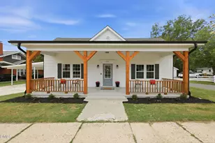 213 W Parrish Dr, Benson, NC 27504 - Photo 4