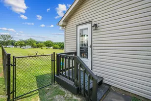 101 Stephenson Rd, Benson, NC 27504 - Photo 22