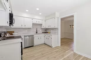8801 Mansfield Dr, Raleigh, NC 27613 - Photo 16