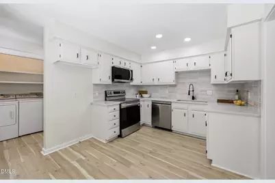 8801 Mansfield Drive, Raleigh, NC 27613 - Photo 12