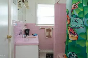 211 E Elm St, Bladenboro, NC 28320 - Photo 26