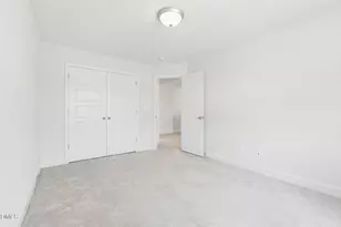 675 Amusement Dr, Hope Mills, NC 28348 - Photo 36
