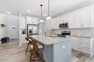 675 Amusement Dr, Hope Mills, NC 28348 - Photo 12
