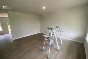 106 Slew Ct, Fremont, NC 27830 - Photo 2