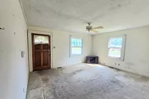 1001 Russell St, Rocky Mount, NC 27803 - Photo 4