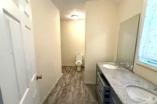 1550 W Davis St, Burlington, NC 27215 - Photo 8