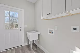 531 Booth St, Roxboro, NC 27573 - Photo 38