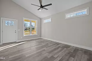 531 Booth St, Roxboro, NC 27573 - Photo 8