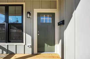 531 Booth St, Roxboro, NC 27573 - Photo 6