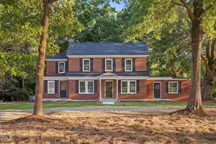 1424 Carthage St, Sanford, NC 27330 - Photo 2