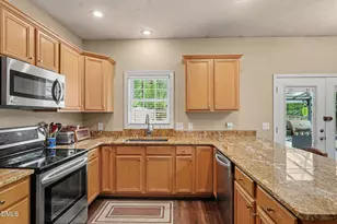 107 Michael Ln, Aberdeen, NC 28315 - Photo 4