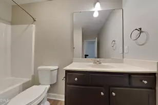 139 Parkers Pointe Dr, Benson, NC 27504 - Photo 14