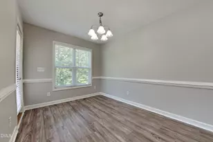 139 Parkers Pointe Dr, Benson, NC 27504 - Photo 4