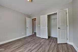 139 Parkers Pointe Dr, Benson, NC 27504 - Photo 10