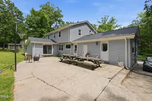 304 Plum Ln, Chapel Hill, NC 27517 - Photo 26