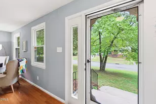 304 Plum Ln, Chapel Hill, NC 27517 - Photo 6