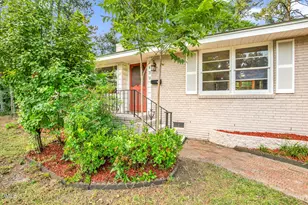2439 George Owen Rd, Fayetteville, NC 28306 - Photo 6