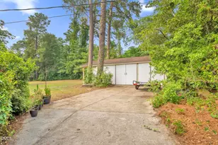 2439 George Owen Rd, Fayetteville, NC 28306 - Photo 32