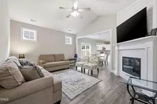 709 S Pollock St, Selma, NC 27576 - Photo 8