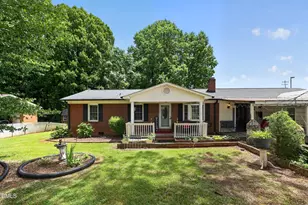 202 Newbold St, Lincolnton, NC 28092 - Photo 1