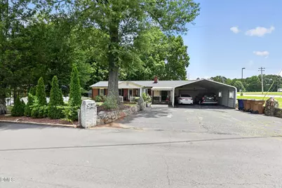 202 Newbold Street, Lincolnton, NC 28092 - Photo 2