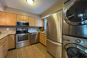 7040 Longstreet Dr, Raleigh, NC 27615 - Photo 14