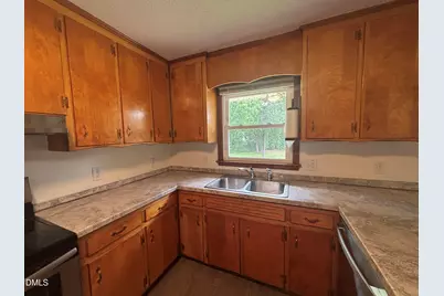 3609 Melrose Drive, Raleigh, NC 27604 - Photo 20