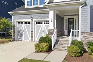 129 Treeline Ct, Holly Springs, NC 27540 - Photo 4