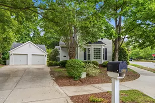 1000 Purple Glory Dr, Apex, NC 27502 - Photo 4