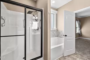 319 Fairfax Dr, Sanford, NC 27332 - Photo 24
