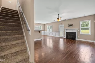 319 Fairfax Dr, Sanford, NC 27332 - Photo 4
