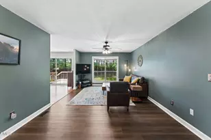 315 Acorn Dr, Sanford, NC 27330 - Photo 2