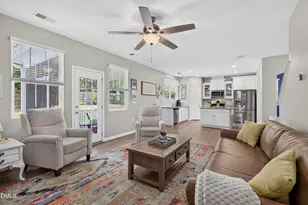634 Starry Sky Dr, Durham, NC 27703 - Photo 2