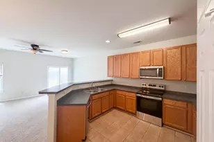 1314 Stone Manor Dr, Raleigh, NC 27610 - Photo 4