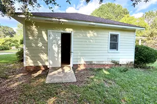 207 N Hopkins Ave, Spring Hope, NC 27882 - Photo 4